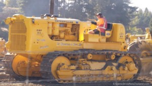 Caterpillar D9 Series D Bulldozer working with a Towed Scraper in Wanaka | Otago | New Zealand | 4K