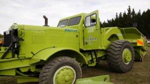 1955 Euclid 16DTD Twin Motor Scraper in Wanaka | Otago | New Zealand | 4K