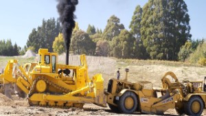 Caterpillar D10 Bulldozer Pushing a 627 Motor Scraper in Wanaka | Otago | New Zealand | 4K