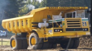 International Harvester Pay Hauler 350B Dump Truck Working | Otago | New Zealand | 4K