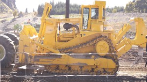 Caterpillar D10 Bulldozer pushing a Terex Motor Scraper | Otago | New Zealand | 4K