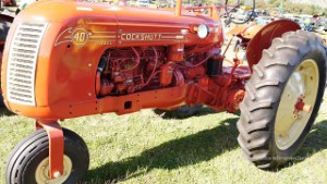 Vintage 1949-58 Cockshutt 40 Row Crop Tractor in Wanaka