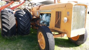 1962-67 Chamberlain Super Ninety Tractor