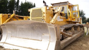 1970s Caterpillar D9H Bulldozer with Cab in Wanaka
