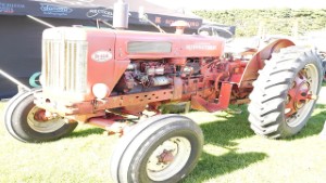 1968 McCormick International B-614 Tractor in Leeston