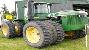 1982 John Deere 8450 4WD Articulated Tractor in Ashburton