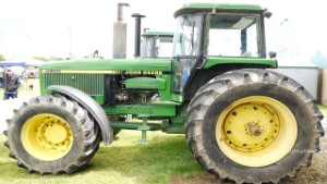 1988-92 John Deere 4955 4WD Tractor in Ashburton