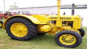 1937 John Deere Model DI Industrial Tractor in Ashburton