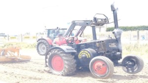 Antique 1936 Lanz Bulldog N Tractor Pulling in Edendale