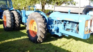 1964 Fordson Super Major Doe Triple D Dual Drive Tractor