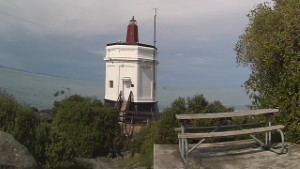 Driving the road to the Stirling Point Lighthouse in Bluff