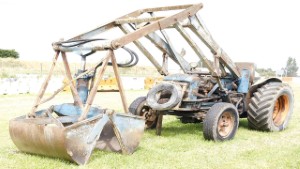 Vintage 1960 Fordson Pelican Shovel in Edendale