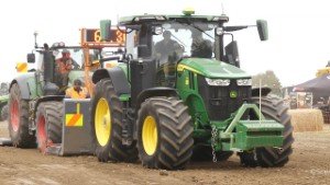 2023 John Deere 7R 310 Tractor Pulling
