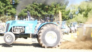 V8 Mitsubishi Truck Powered Tractor Pulling a Deutz-Fahr 8280 Tractor