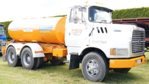 1996 Ford Louisville LTS 8000 Truck in Edendale