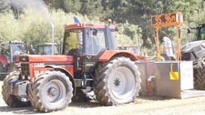 1985 Case IH 1455 XL Tractor Pulling