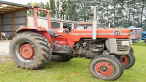 1974 Massey Ferguson 188 Tractor