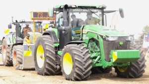 2021 John Deere 8R 340 Tractor Pull at the 2024 Mayfield A&P Show