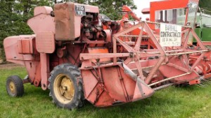 1962-75 Massey Ferguson 31 Combine Harvester