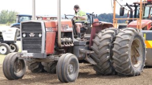 V8 Perkins Powered Massey Ferguson 1155 Tractor Pulling