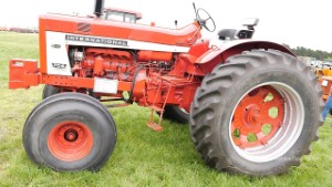 1965 International Harvester 706 Tractor
